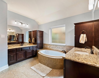1503 Terrace View Dr - Photo Thumbnail 11
