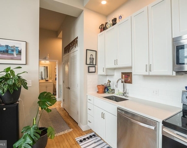 1300 S 19th Street - Photo Thumbnail 5