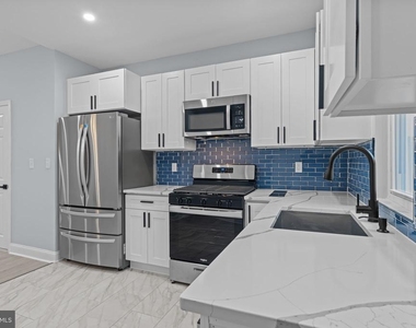 1612 S 24th Street - Photo Thumbnail 6