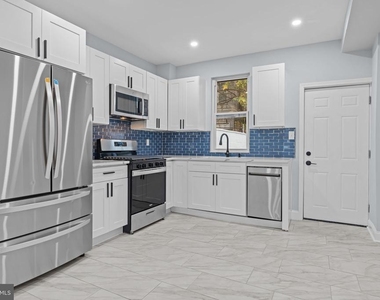 1612 S 24th Street - Photo Thumbnail 5