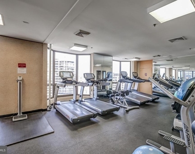 2020 Walnut Street - Photo Thumbnail 11