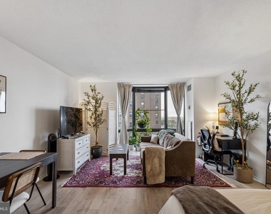 2020 Walnut Street - Photo Thumbnail 1