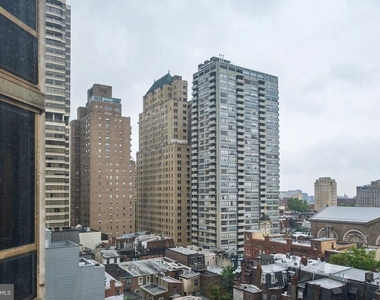 2020 Walnut Street - Photo Thumbnail 8
