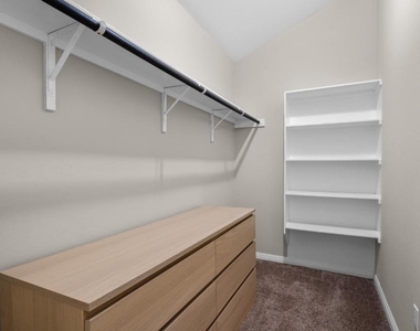 2923 Bluffstone Dr - Photo Thumbnail 11