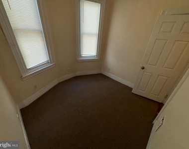 1812 S 57th Street - Photo Thumbnail 8