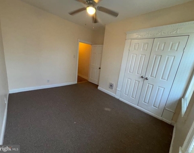 1812 S 57th Street - Photo Thumbnail 7
