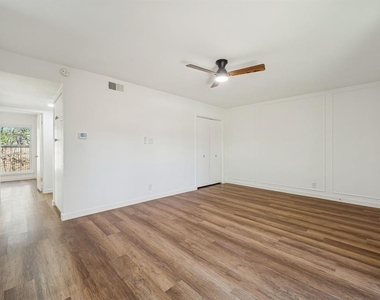 7801 Shoal Creek Blvd - Photo Thumbnail 6