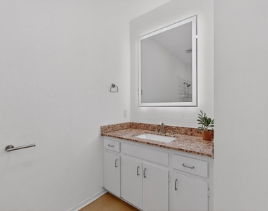 9807 Dallum Dr - Photo Thumbnail 22