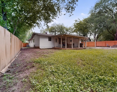 9807 Dallum Dr - Photo Thumbnail 31