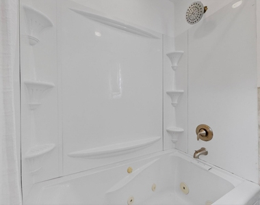 9807 Dallum Dr - Photo Thumbnail 19
