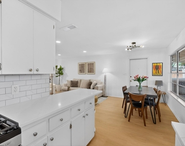 9807 Dallum Dr - Photo Thumbnail 10