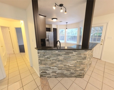 1600 Hollow Tree Blvd - Photo Thumbnail 8