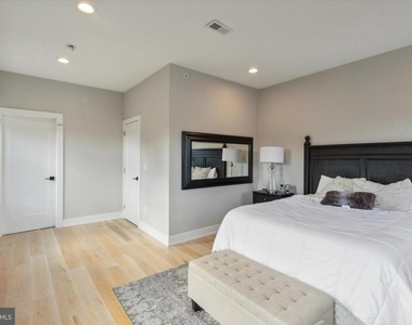 1500 N Myrtlewood Street - Photo Thumbnail 14