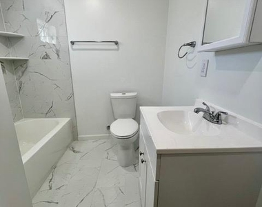 2312 Greenwich Street - Photo Thumbnail 13