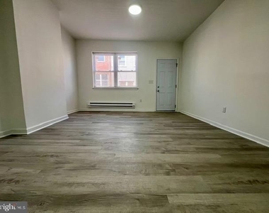 2312 Greenwich Street - Photo Thumbnail 2