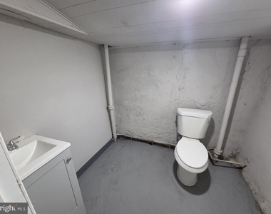 633 E Allegheny Avenue - Photo Thumbnail 29