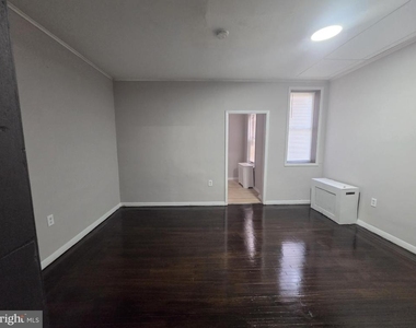 633 E Allegheny Avenue - Photo Thumbnail 23