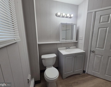 633 E Allegheny Avenue - Photo Thumbnail 22