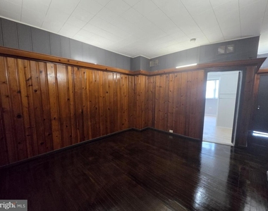 633 E Allegheny Avenue - Photo Thumbnail 22