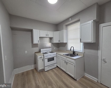 633 E Allegheny Avenue - Photo Thumbnail 11