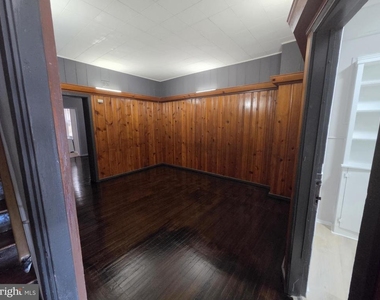 633 E Allegheny Avenue - Photo Thumbnail 21