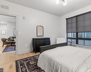 8623 Germantown Unit 203 Avenue - Photo Thumbnail 20