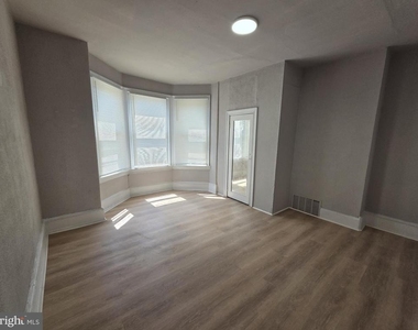 5137 Marion Street - Photo Thumbnail 9