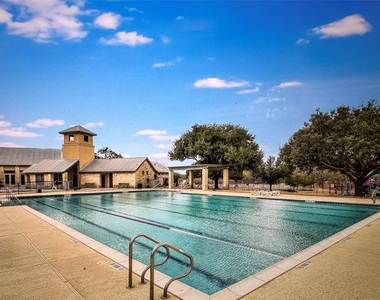 126 Packsaddle Dr - Photo Thumbnail 27