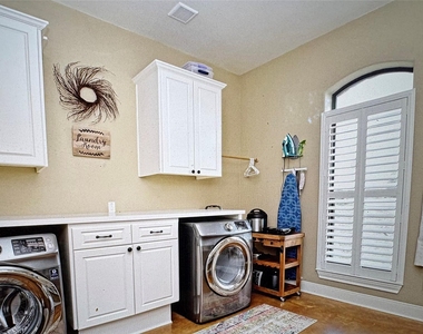 126 Packsaddle Dr - Photo Thumbnail 17
