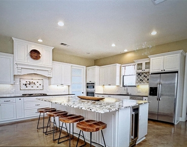 126 Packsaddle Dr - Photo Thumbnail 14