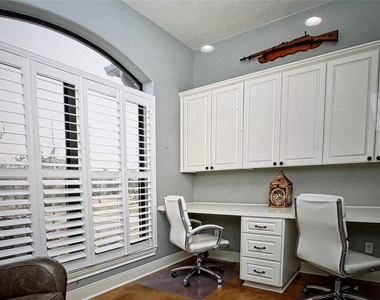 126 Packsaddle Dr - Photo Thumbnail 3