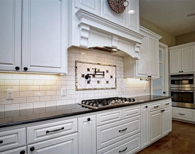 126 Packsaddle Dr - Photo Thumbnail 12