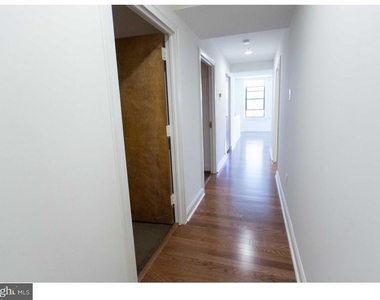 1411-3 Walnut Street - Photo Thumbnail 5