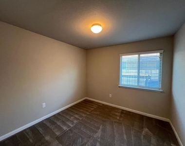 105 Rock Mill Loop - Photo Thumbnail 1