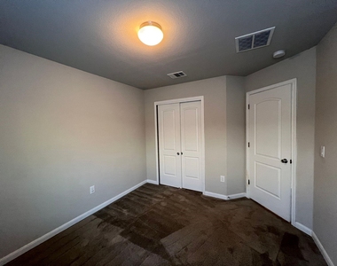 105 Rock Mill Loop - Photo Thumbnail 4