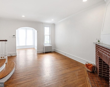 5361 Morse Street - Photo Thumbnail 8