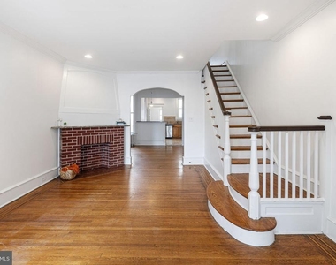 5361 Morse Street - Photo Thumbnail 7