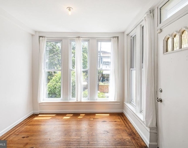 5361 Morse Street - Photo Thumbnail 5