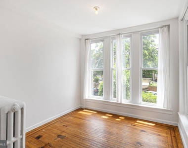 5361 Morse Street - Photo Thumbnail 4