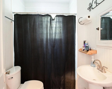 431 Lindsey St - Photo Thumbnail 8