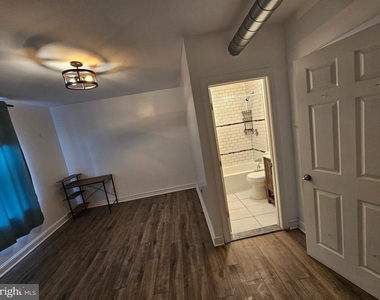 617 E Locust Avenue - Photo Thumbnail 7