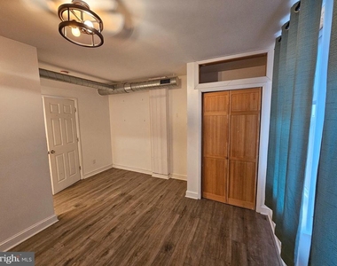 617 E Locust Avenue - Photo Thumbnail 6