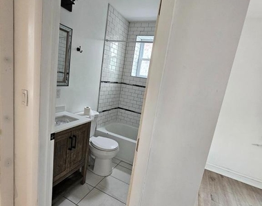 617 E Locust Avenue - Photo Thumbnail 10