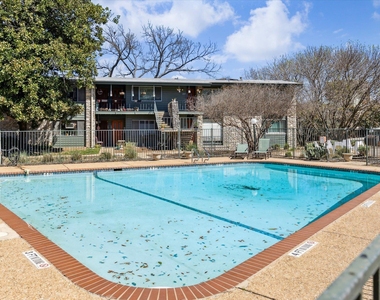 1304 Mariposa Dr - Photo Thumbnail 22