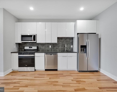 2007 E Susquehanna Avenue - Photo Thumbnail 6