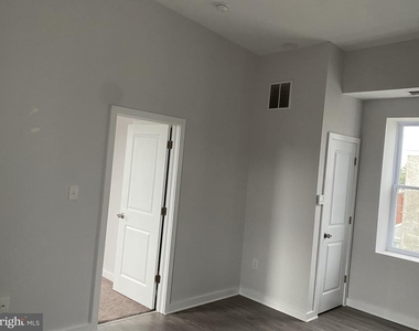 933 Belmont Avenue - Photo Thumbnail 7