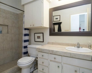 612 Park Pl - Photo Thumbnail 5