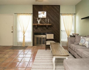 612 Park Pl - Photo Thumbnail 3