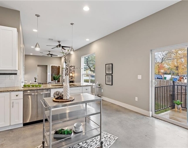 5109 Lott Ave - Photo Thumbnail 17