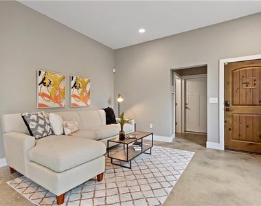 5109 Lott Ave - Photo Thumbnail 6